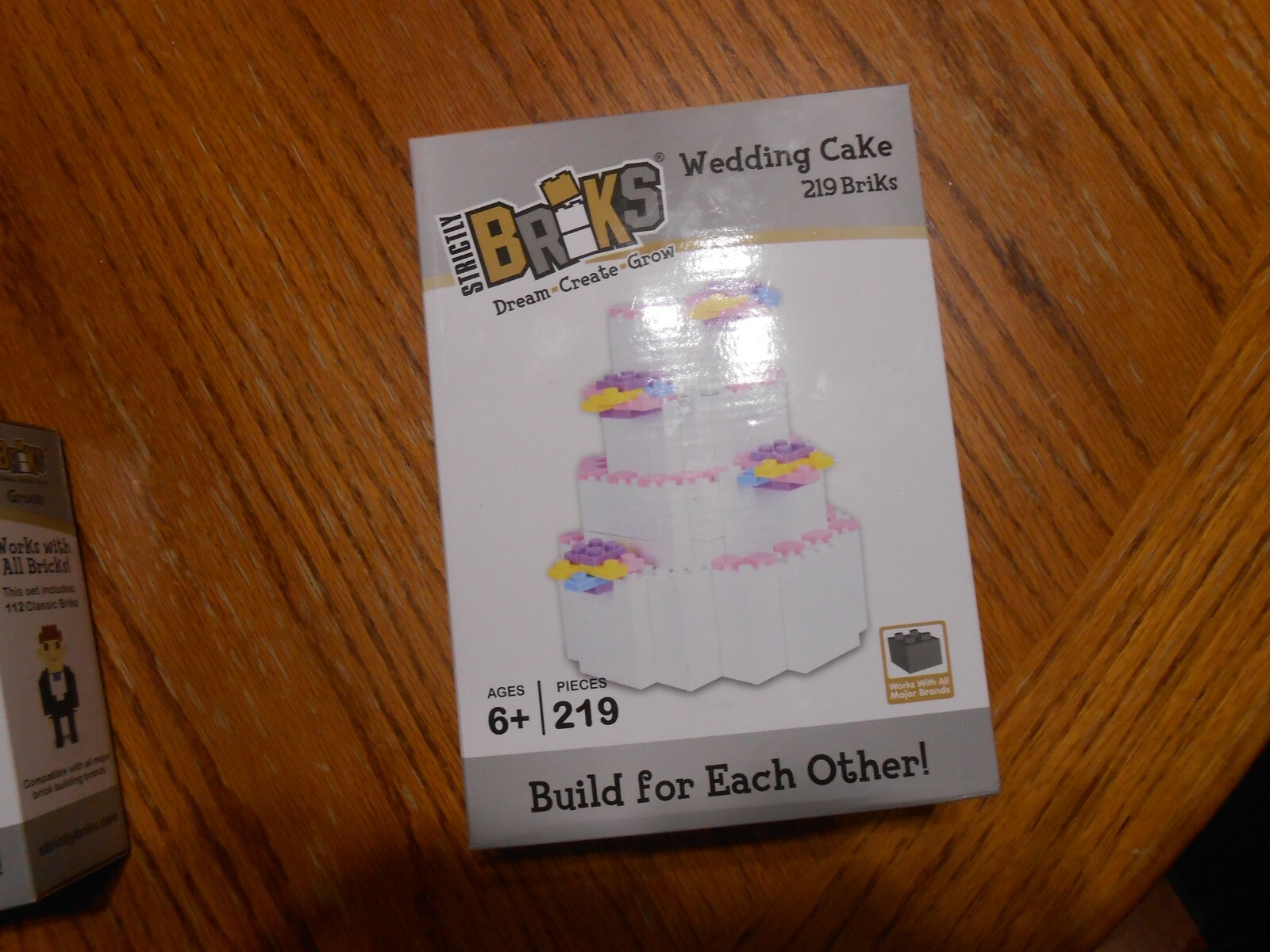 Strictly Briks Building Bricks WEDDING SET - BRIDE, GROOM & WEDDING CAKE NEW!