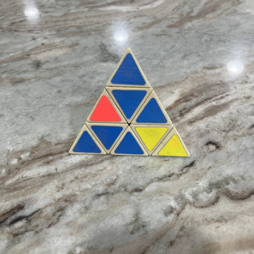 Vintage 1981 TOMY Pyraminx Pyramid Triangle Puzzle Rubik's Cube
