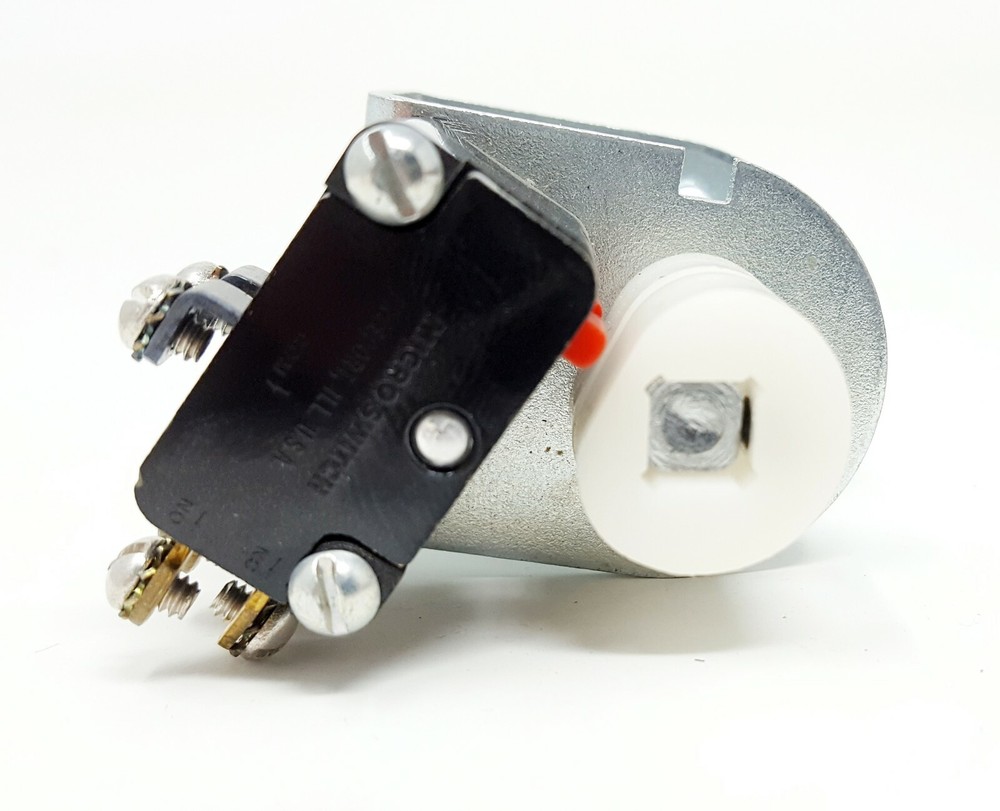 Chicago Lock Key Switch Lock EXD98A Keyed Differently