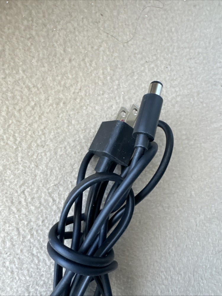 Microsoft Surface Docking Station Model 1661 with AC Adapter