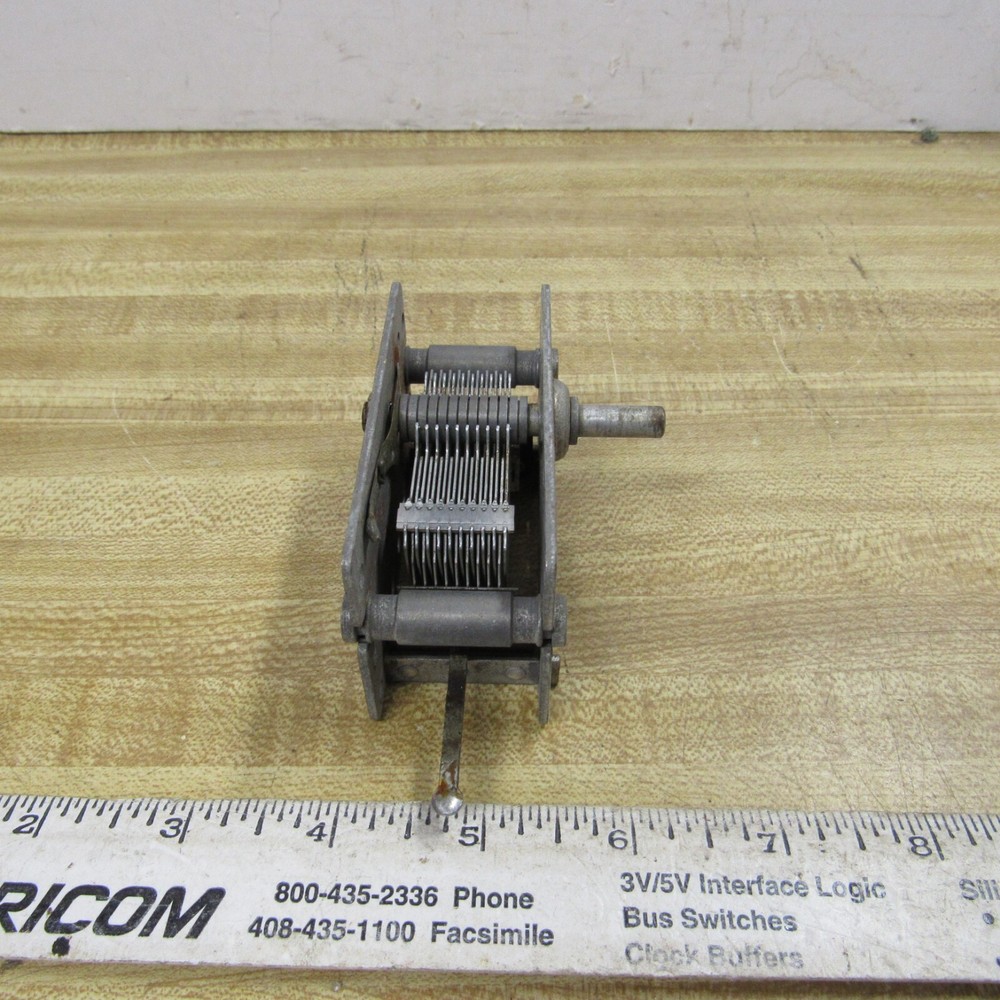 VARIABLE CAPACITOR  375 pF 11 to 374 pF