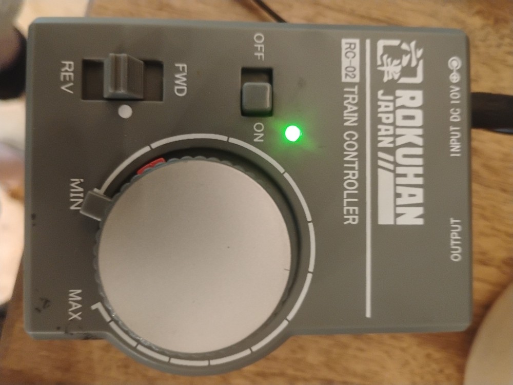 Rokuhan RC-02 Z Scale Train Controller