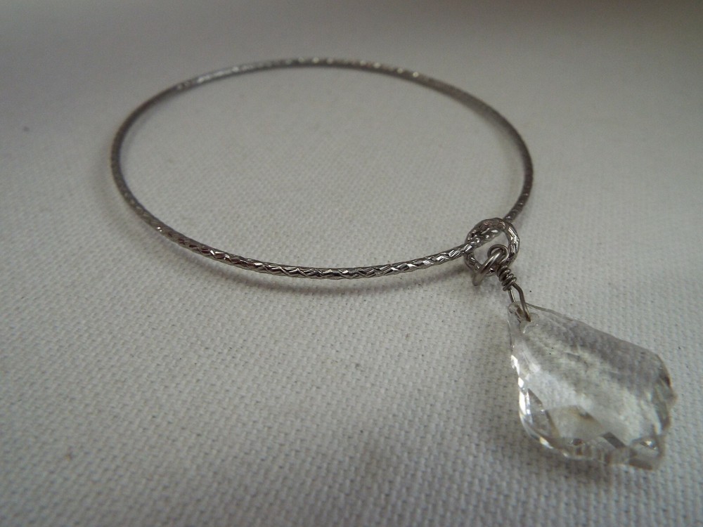 Silvertone Crystal Bead Charm Bangle Bracelet (B27)