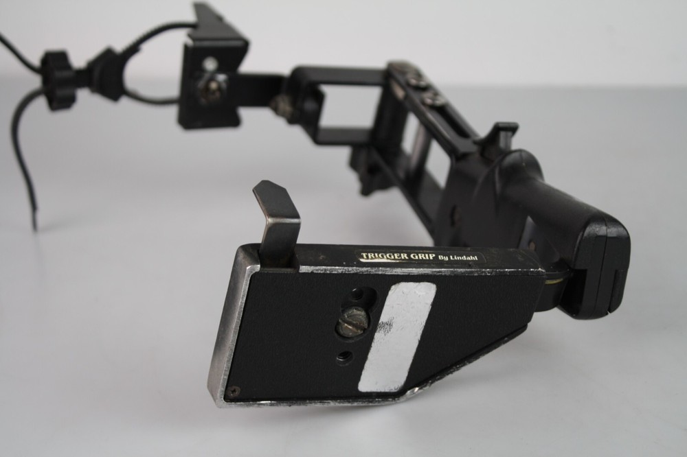 Lindahl Trigger Grip Flash Bracket Med. Format Hasselblad #17.0910