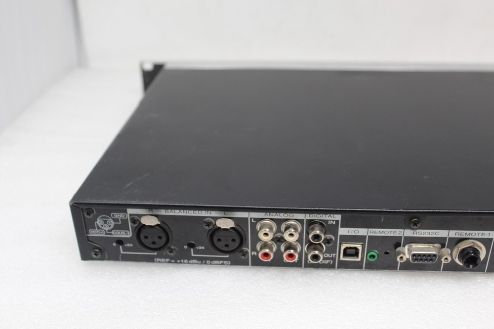 MARANTZ PMD570 Pro Studio Solid State Digital Audio Recorder Player