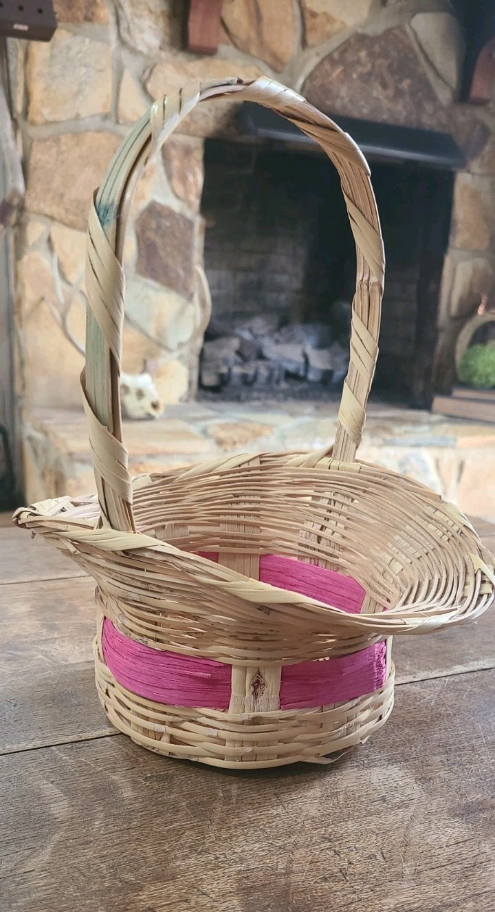 Vintage Woven Easter Basket Pink Green Handle Mexico 70s Traditional 9 X 11