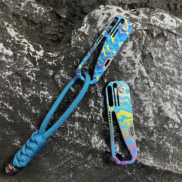 Blue Titanium alloy EDC Tool Keychain Manual folding
