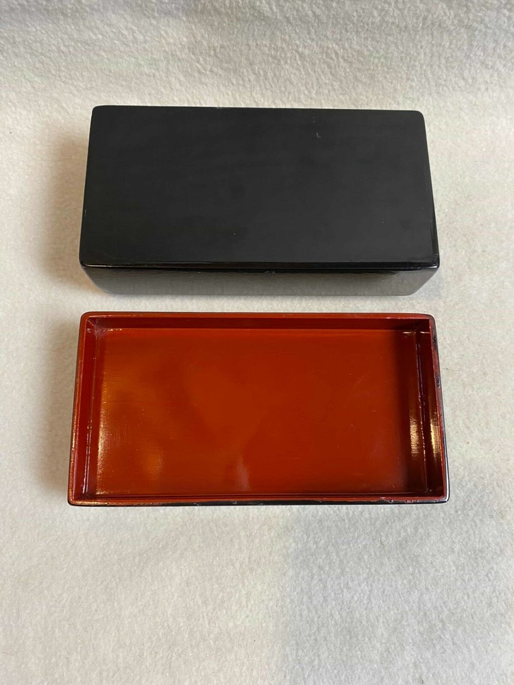 Black Lacquer Cat Rectangle Shaped Trinket Box