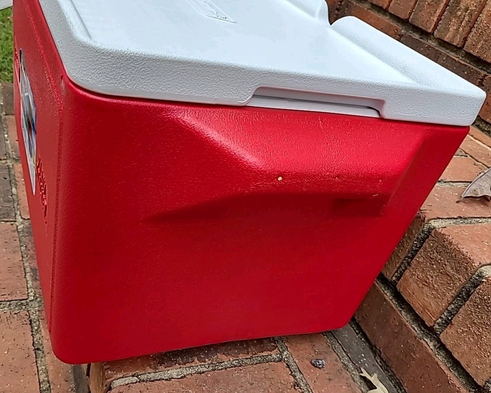 Coleman Party Stacker Cooler Red Model 9223 Stackable Ice Chest Box 48 Cans