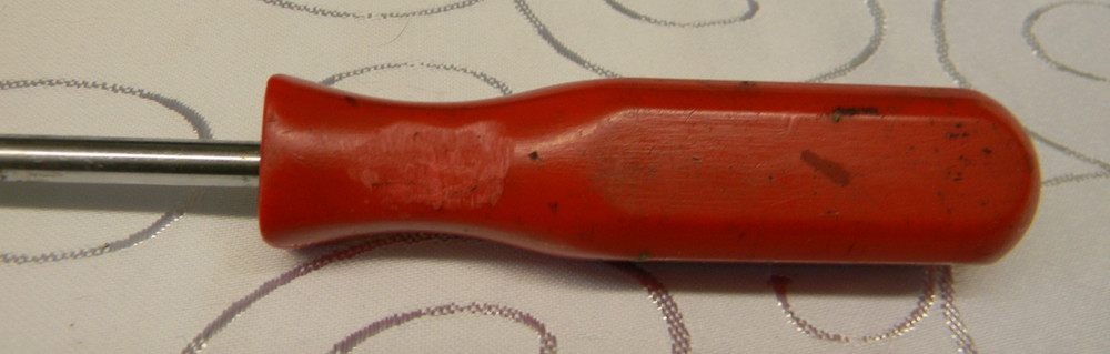 MAC TOOLS 22" LONG RED HARD HANDLE PHILLIPS #2 TIP SCREWDRIVER #P1802XA