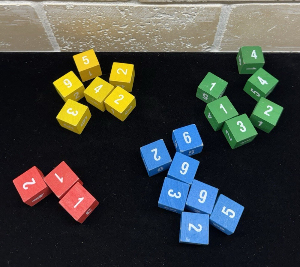 Learning mathematics wooden Number rolling cubes assorted Colors Teaching Math