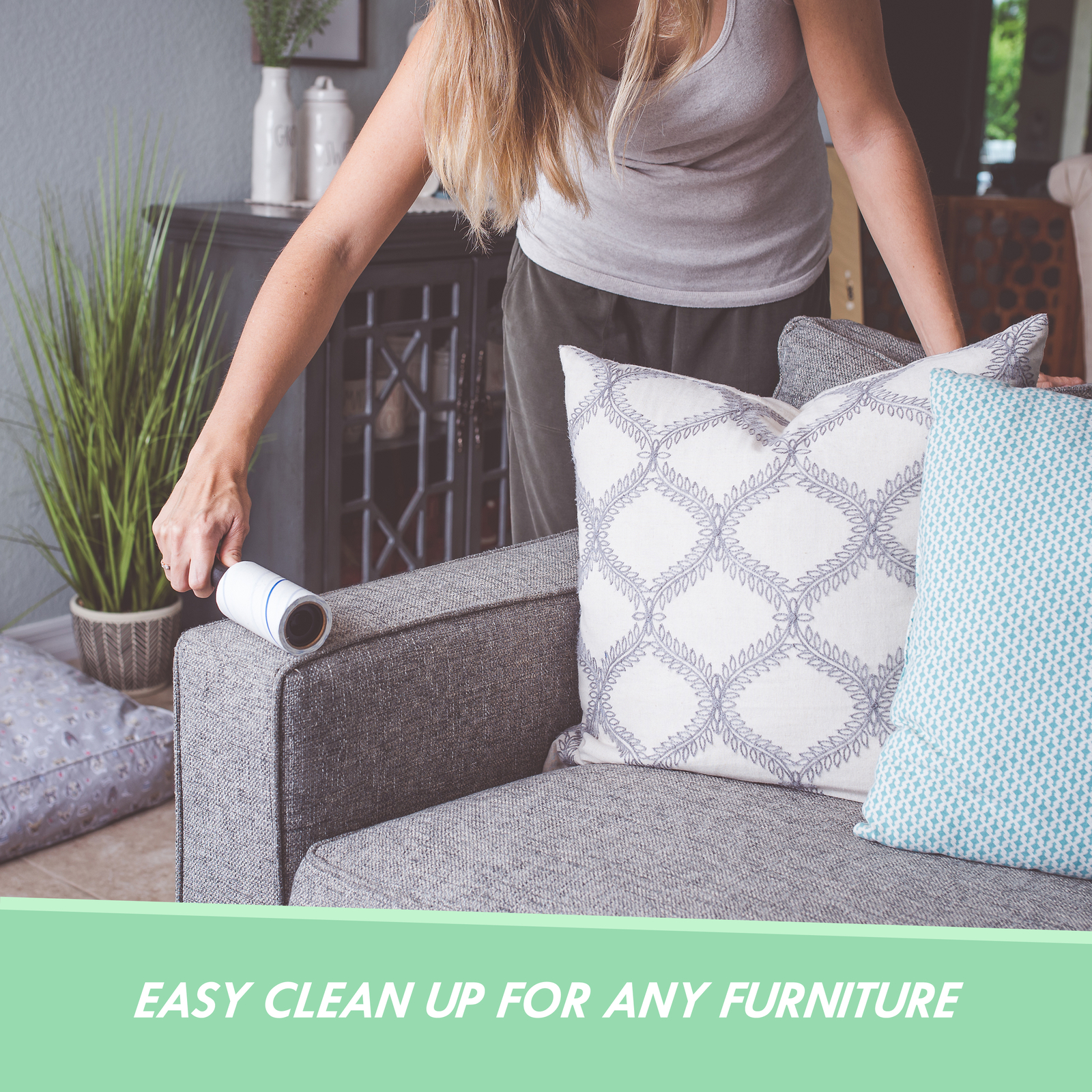 Elitra Extra Sticky Lint Roller Lightweight Handle + 4 Refill Packs (450 Sheets)