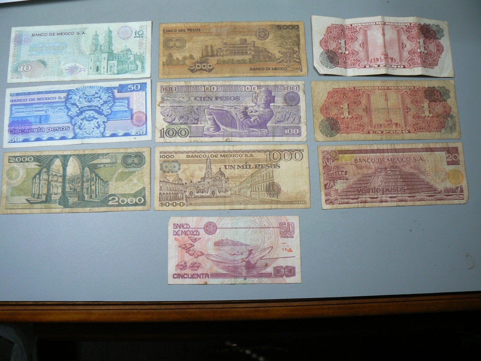 Lot of 10 Mexico Mexican Banknotes Pesos