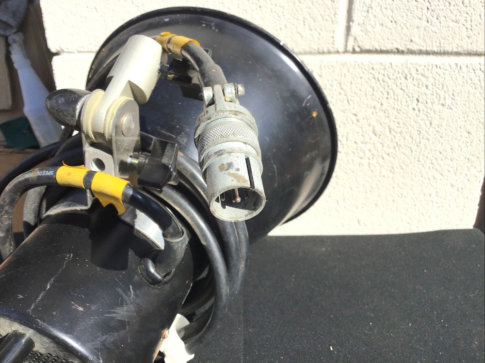 Speedotron Universal Light Unit 102