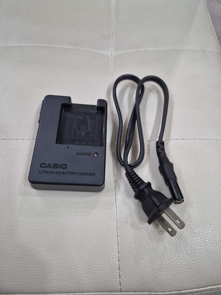 Casio Exilim EX-S10A Red Digital Camera Tested