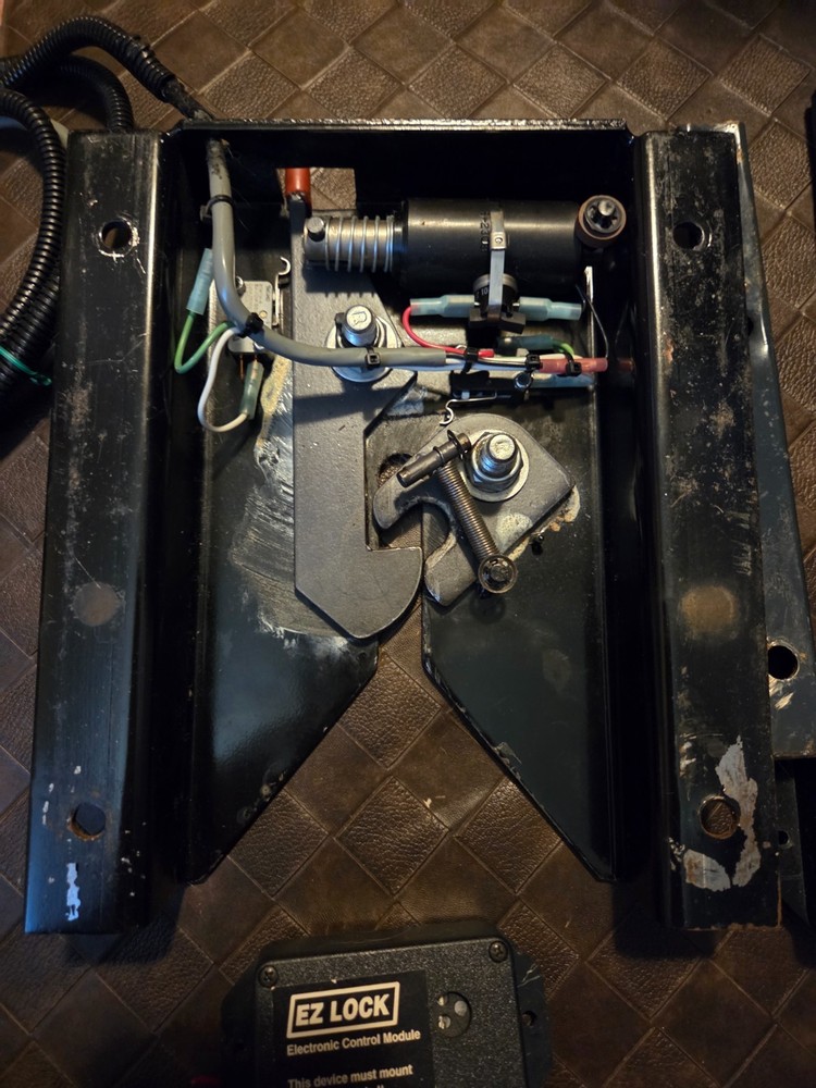EZ Lock 6290 Wheelchair Restraint System