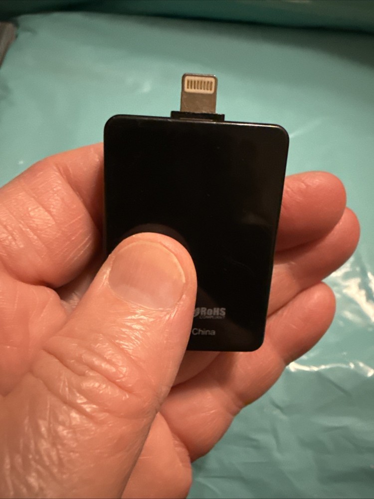Stealth Cam SD Card Reader For iOS Devices GSM Outdoors Apple iPhone iPad
