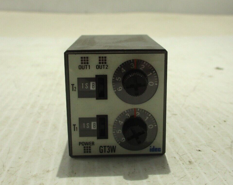 NEW IDEC GT3W-A66 ELECTRONIC TIMER 24V