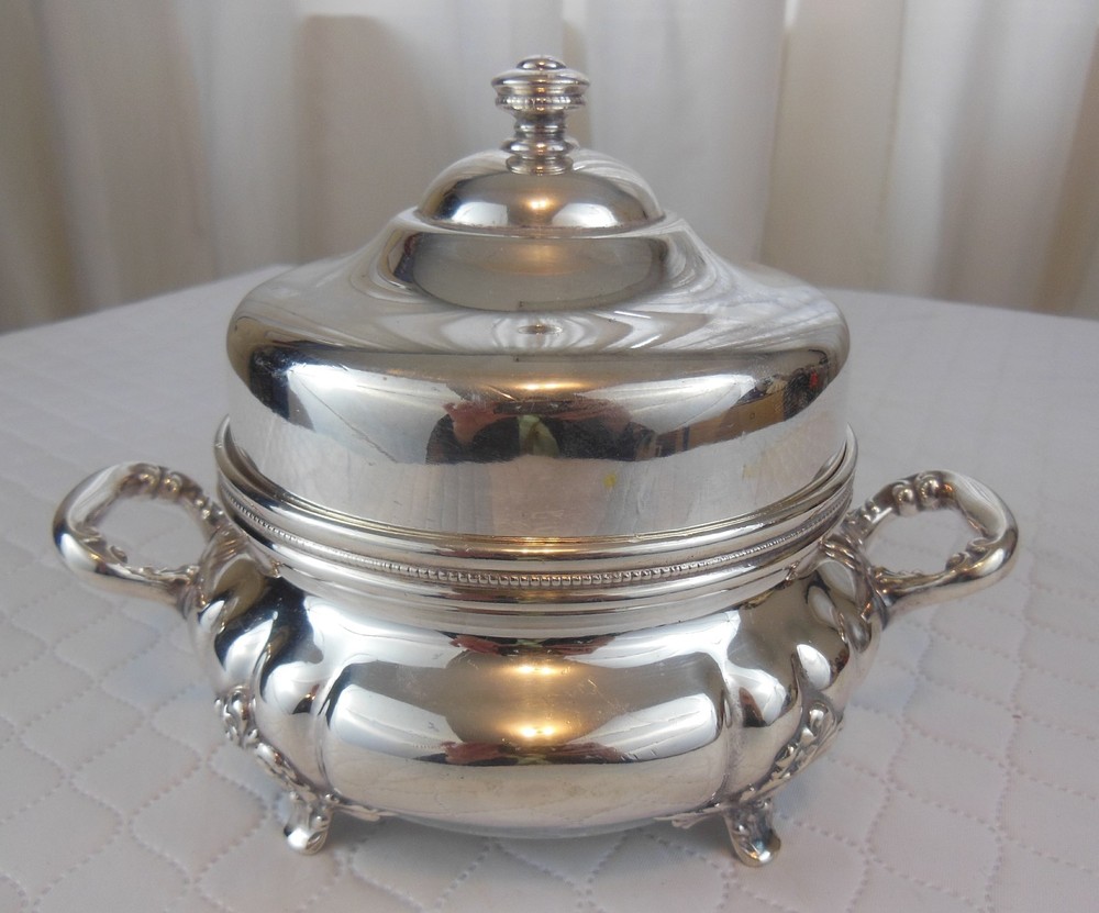 ANTIQUE THE AMERICAN SILVER CO. SILVERPLATED BUTTER DISH