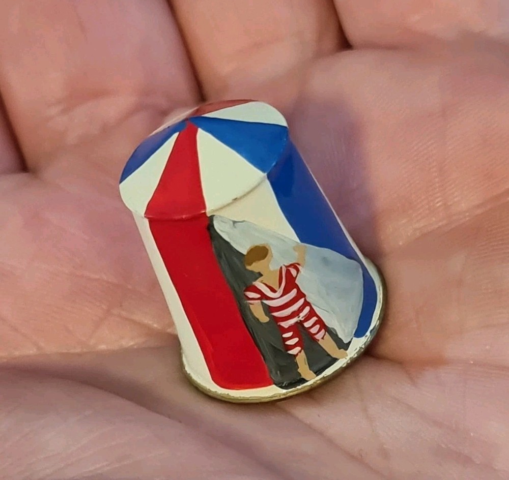 VINTAGE HAND PAINTED THIMBLE