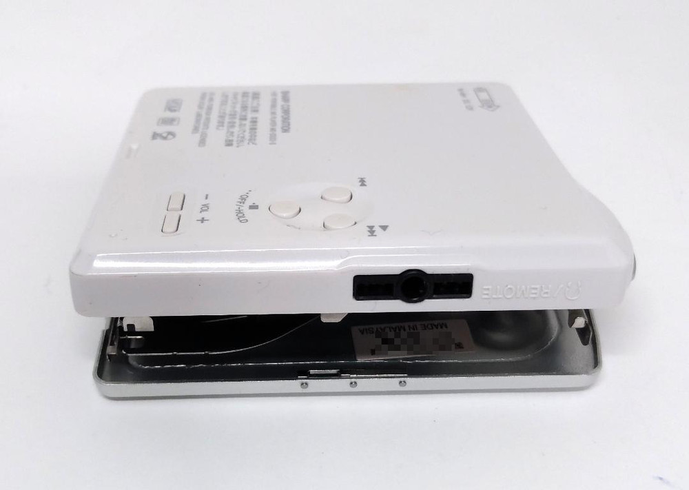 SHARP MD-DS33-S MDLP Portable Mini Disc Player Silver Good