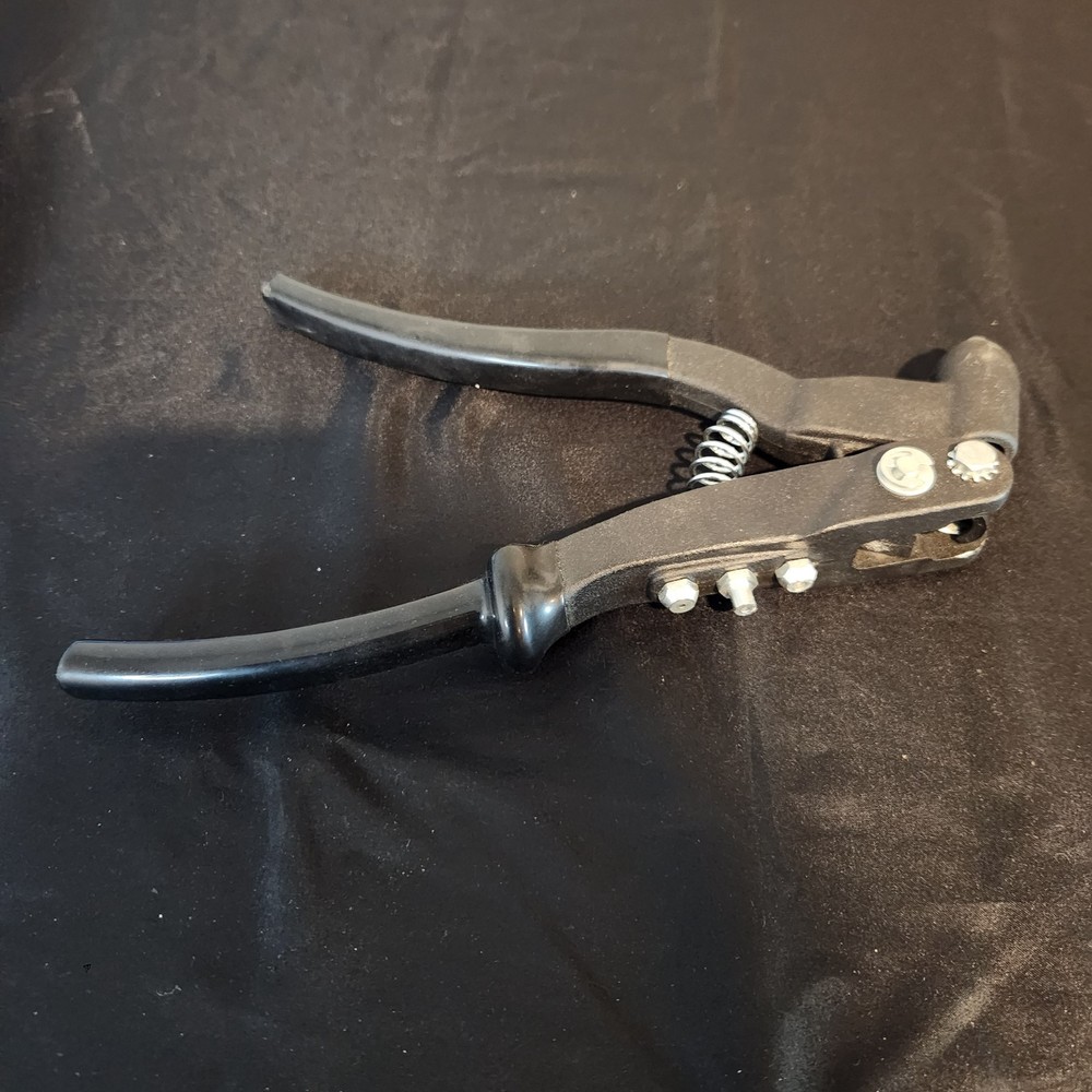 Creative Engineering Inc. 200-GK Heavy Duty Riveting Tool Kit w/ Case