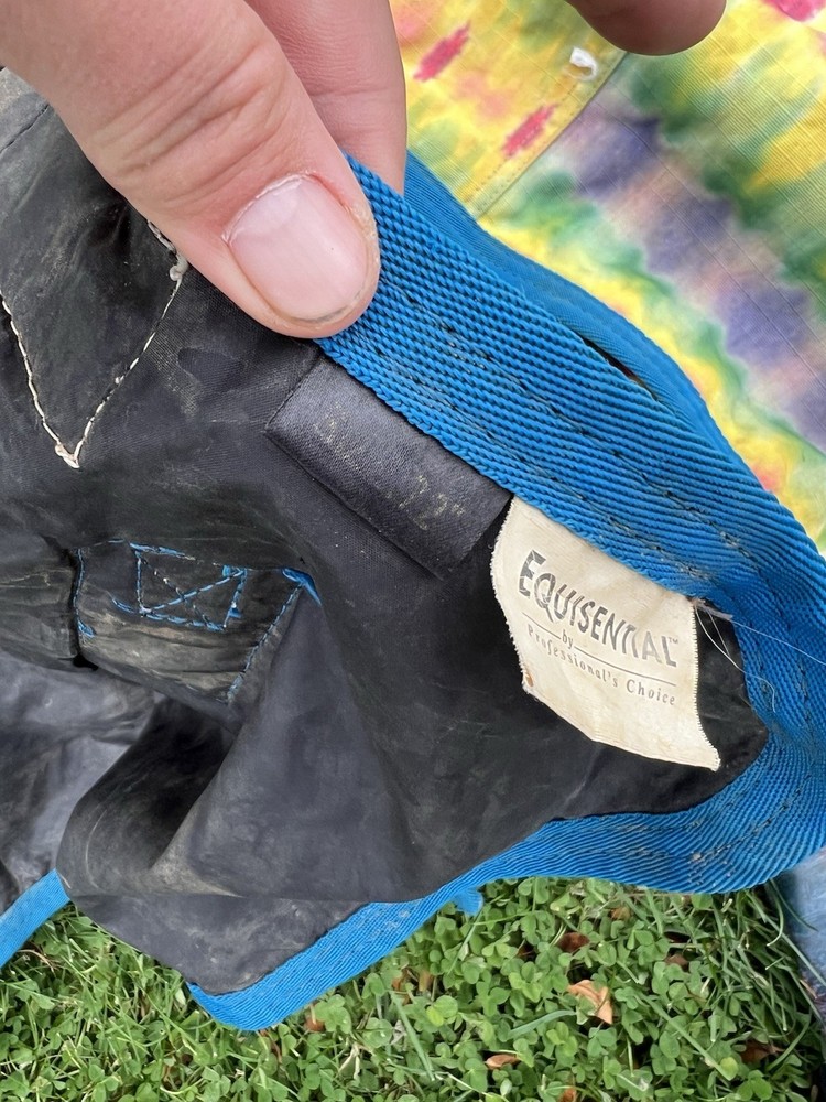 GUC 72" Medium weight turnout blanket