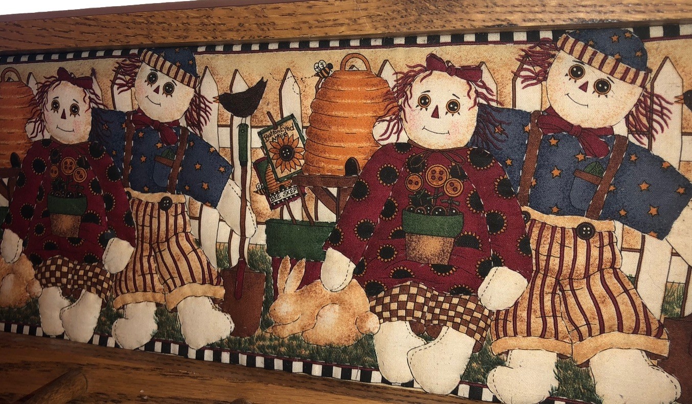 Vintage Wood Wooden Hanging Hooks Raggedy Ann & Andy ￼ Wall Coat rack￼ Fun