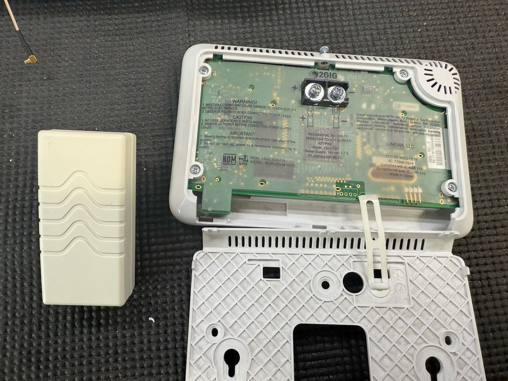 2gig TS1 Wireless Touch Screen Keypad (White)