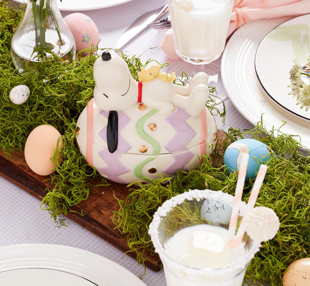 Lenox 895685 Peanuts Easter Snoopy Covered Candy Dish, Spring Serveware