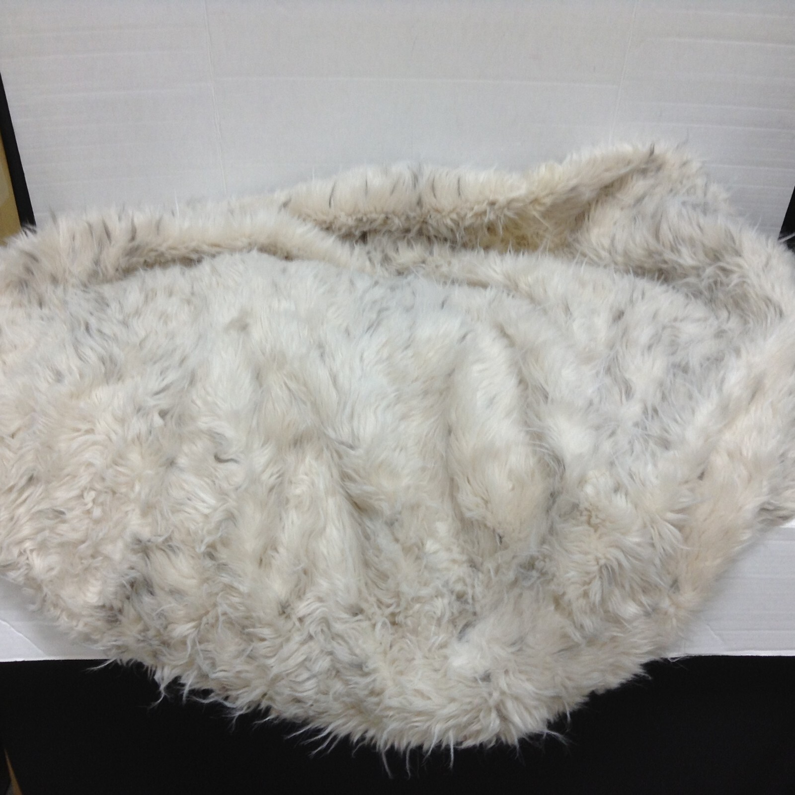 Pottery Barn PBTeen Large Bean Bag Chair cover Faux fur snowcat leopard large