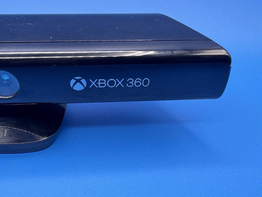 Microsoft Xbox 360 Kinect Sensor Bar Model 1473 with 3 Games Bundle Lot