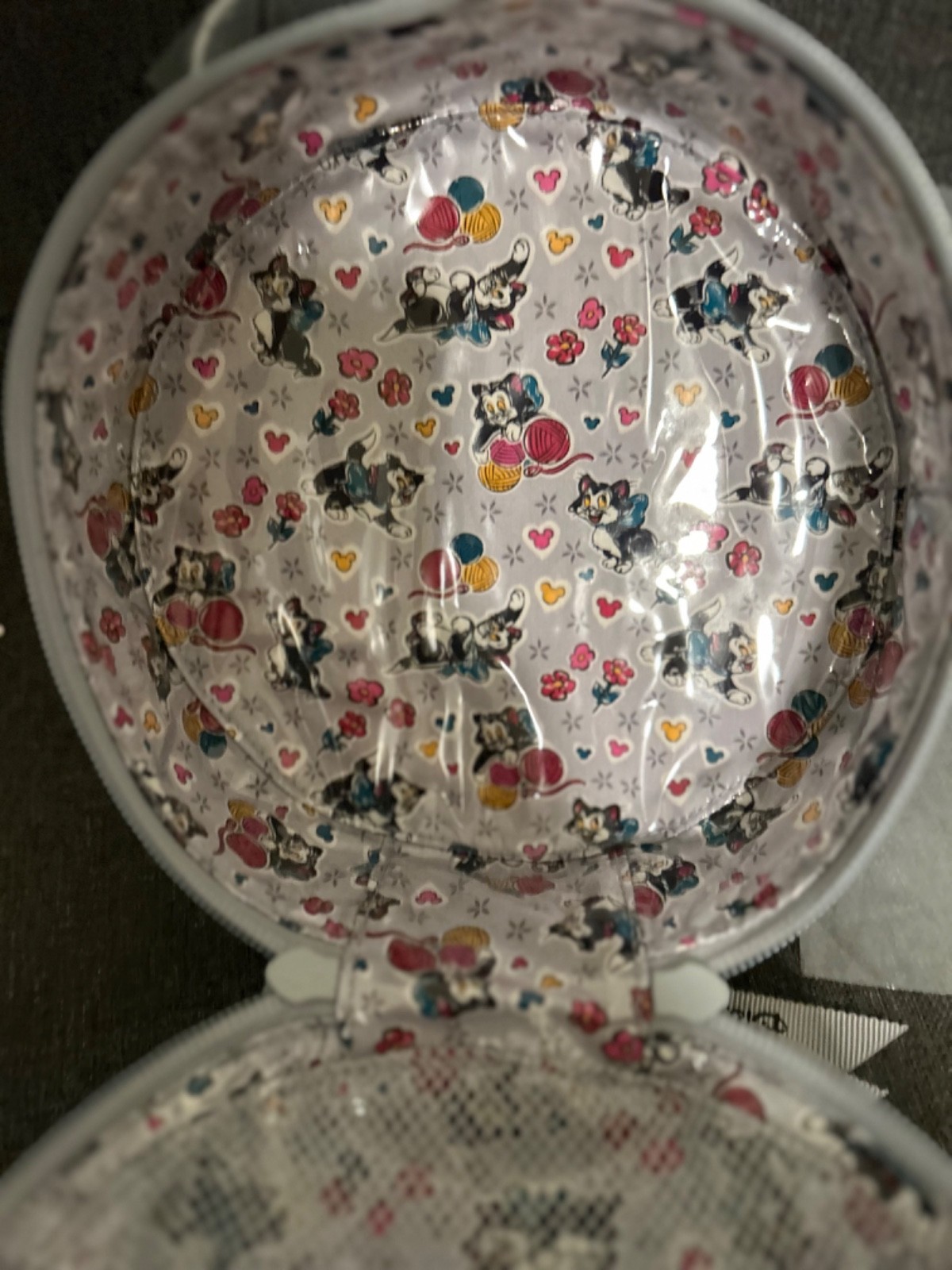 NEW Vera Bradley Disney MICKEY Mouse PICCADILL PAISLEY Whimsy Cosmetic Case NWT