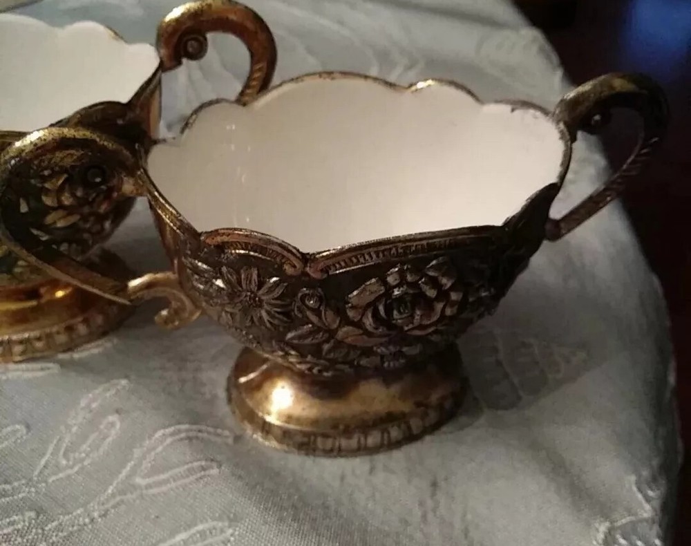 Silverplate Small ornately Designed Creamer And Sugar Small