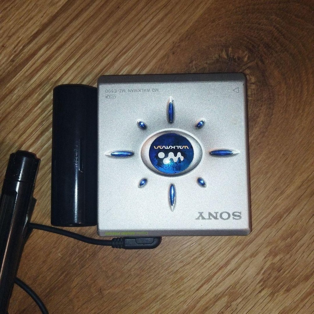 SONY MD Walkman MZ-E500 Remote Control with Battery Case Working Condition Japan