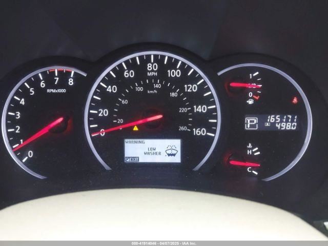 QUEST 2012 Glove Box 4711301