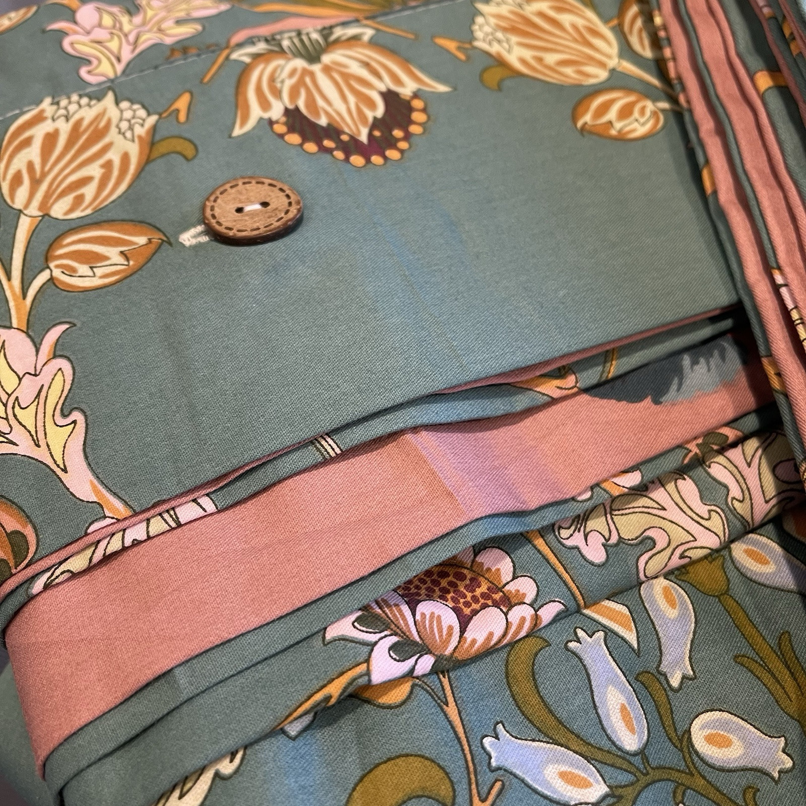 NEW Anthro Green Pink Reversible Floral King Boho Duvet Bedding Sham Case Set