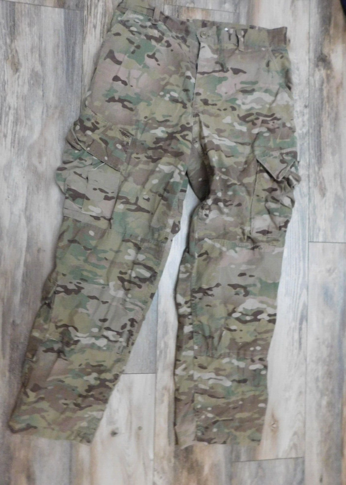 US ARMY MULTICAM  FLAME RESISTANT  PANTS  SZ MEDIUM - SHORT