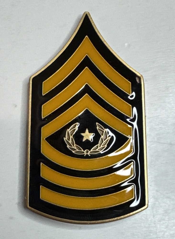 Challenge Coin US Army Field Artillery / Presented By Command Sergeant Major USA