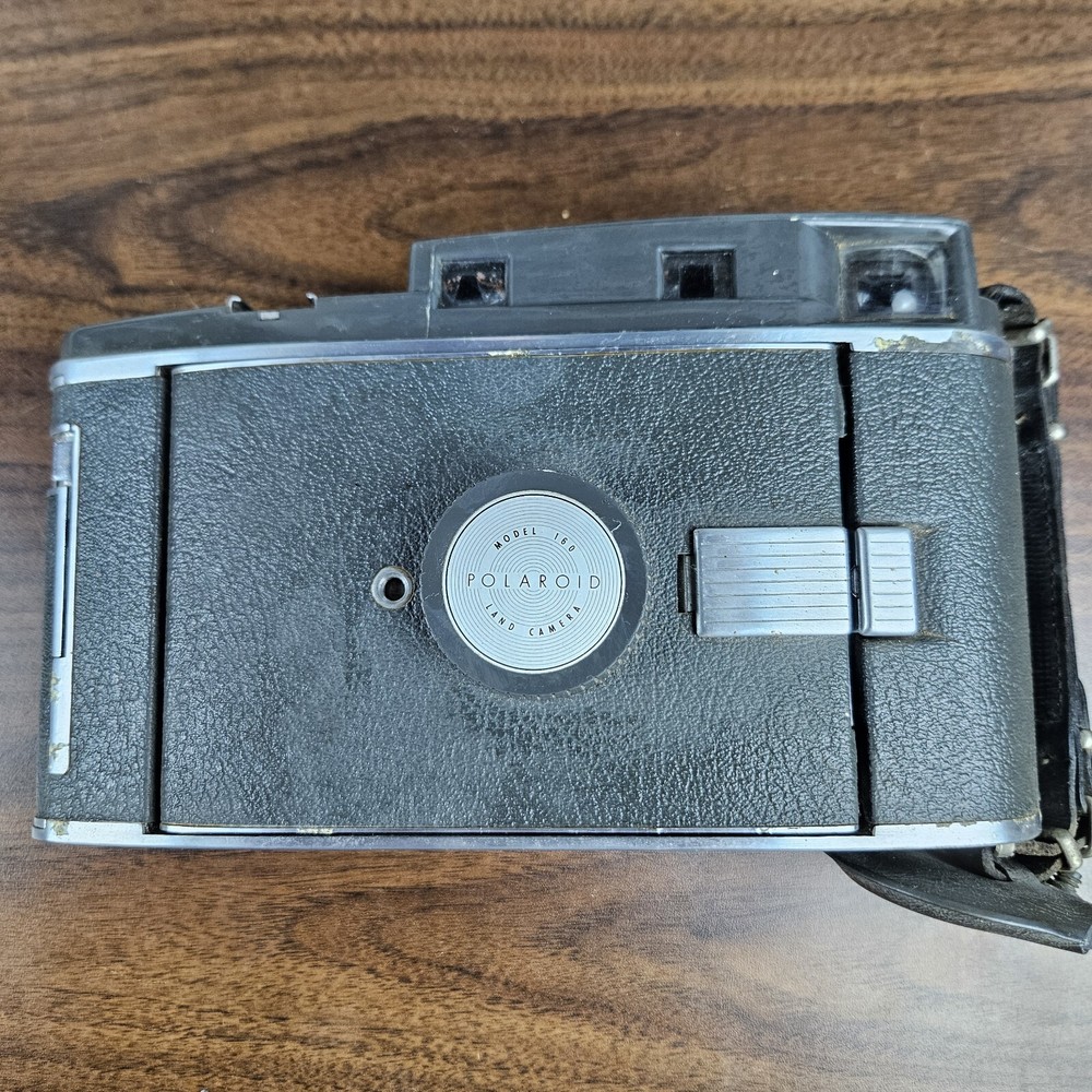 Polaroid Model 160 Land Camera - Untested