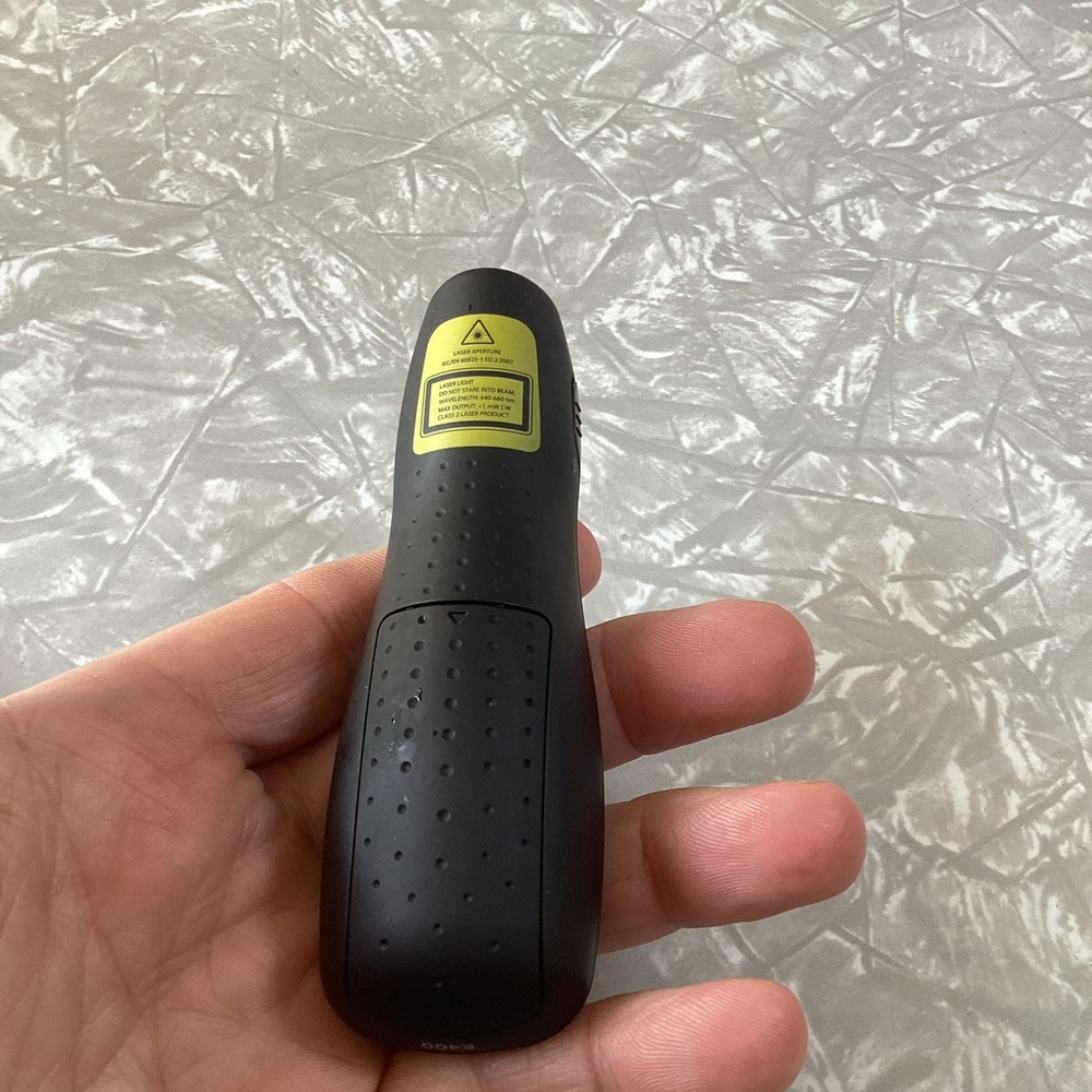 Logitech Wireless Presenter R400 Presentation Wireless with Laser Pointer