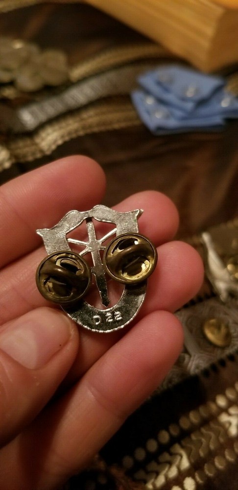 De Opresso Liber Pin