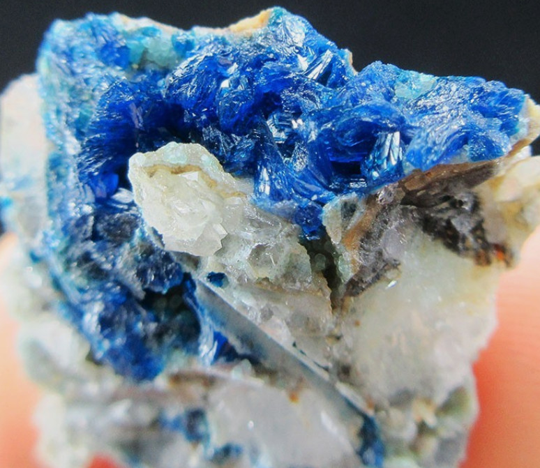Rare Blue Veszelyite and Hemimorphite on Quartz Dongchuan District Yunnan