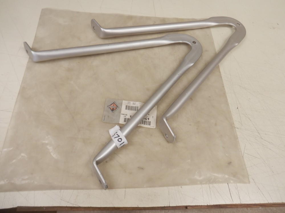 TWO (2) PACK  GENUINE INTERNATIONAL 1657018C1 UPPER MIRROR BRACKET