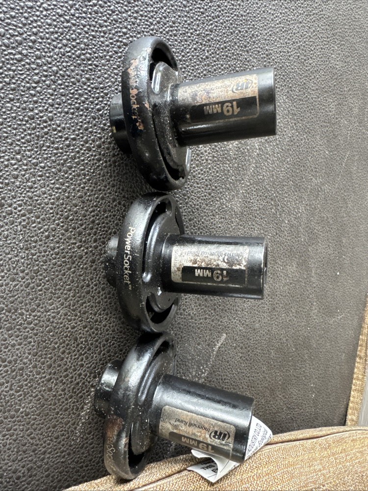power torque socket 19 MM. Minor Scratches