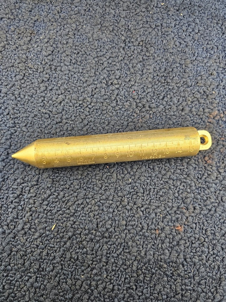 Lufkin 590GM: Solid Brass Plumb Bob/ Tapered Point Tip