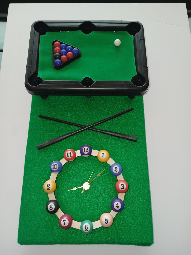 Pool Table Wall Clock BILLIARDS 8 Ball  Pool Sticks Analog Display Time Clock