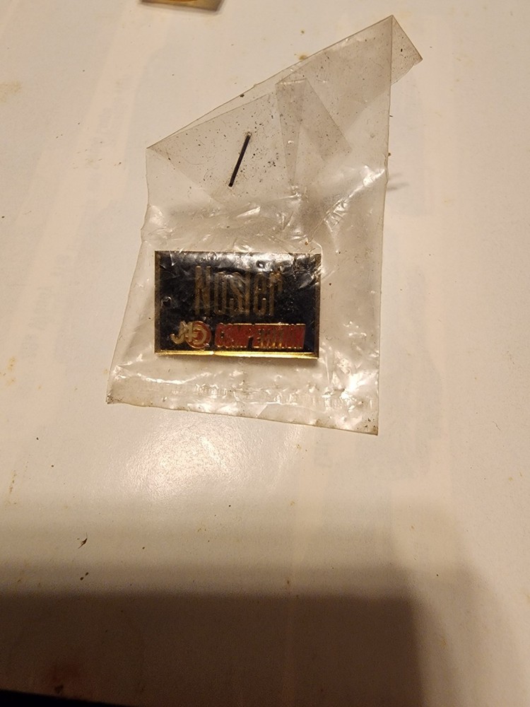 Nosler J4 CUSTOM Competition Buttet Hat Pin