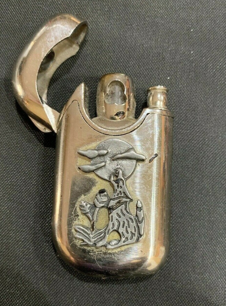 Silver Howling Dog butane Lighter