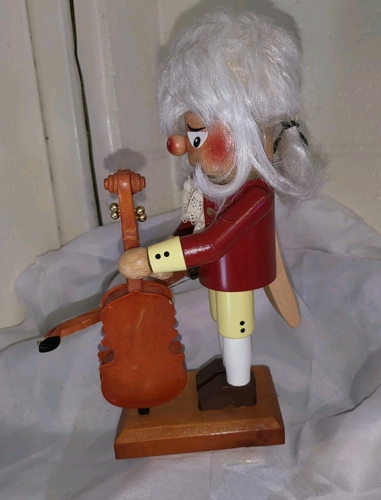 Steinbach Nutcracker Mozart Playing A Chello